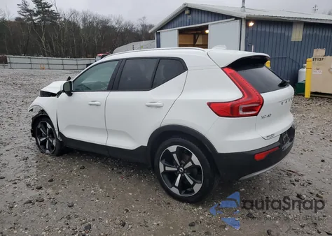 2019 Volvo Xc40 T5 Momentum из США, поврежденный, VIN YV4162UK9K2071843